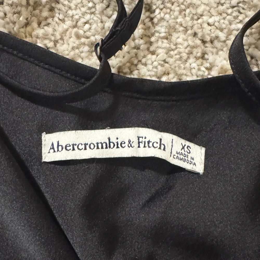 Abercrombie & Fitch Rushed Satin Slip Mido Dress | XSmall | Black
